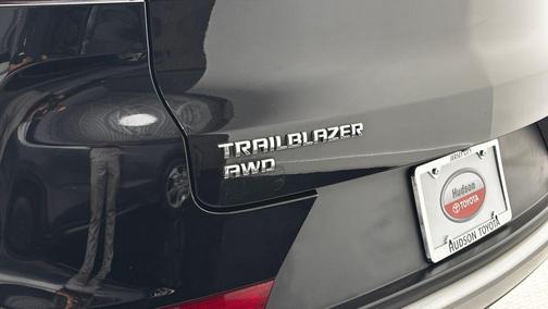 Mosaic Black Metallic 2023 Chevrolet Trailblazer LT