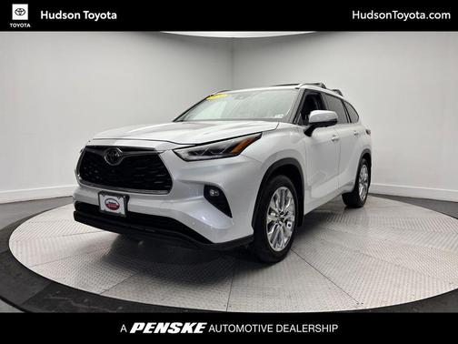 Wind Chill Pearl 2024 Toyota Highlander Limited