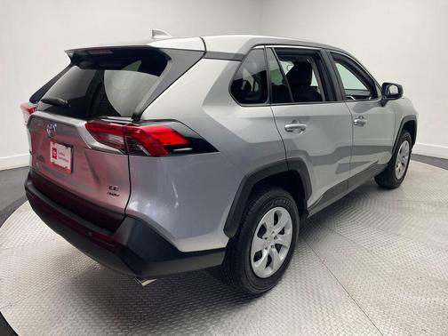 Silver Sky Metallic 2024 Toyota RAV4 LE