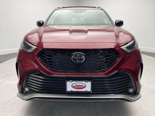 2026 Toyota Highlander XSE