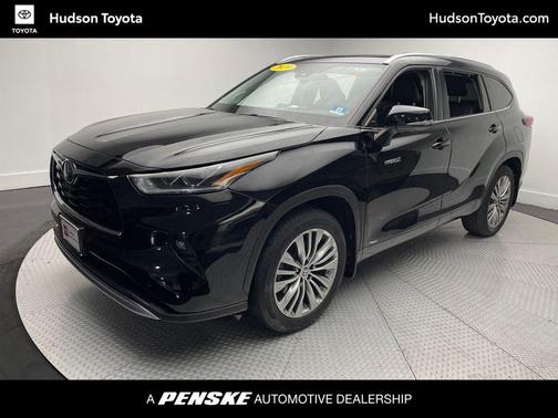 2020 Toyota Highlander Hybrid Platinum