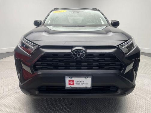 2025 Toyota RAV4 Hybrid SE