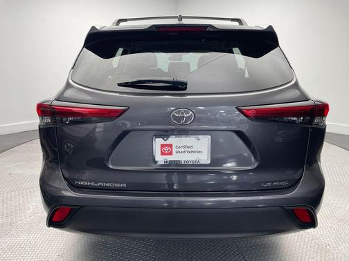 2021 Toyota Highlander LE