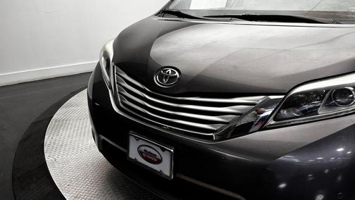 Predawn Gray Mica 2016 Toyota Sienna Limited Premium