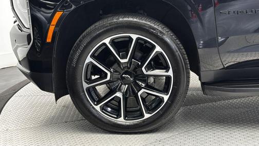 Black 2025 Chevrolet Suburban RST