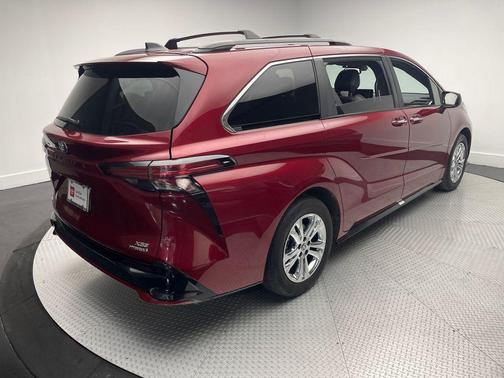 2023 Toyota Sienna XSE