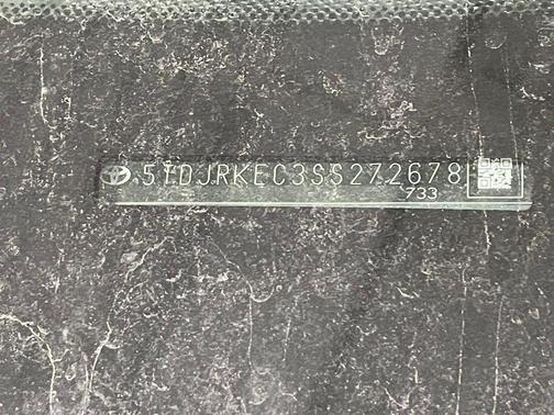 2025 Toyota Sienna XLE