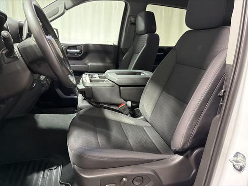 Summit White 2023 Chevrolet Silverado 1500 Custom