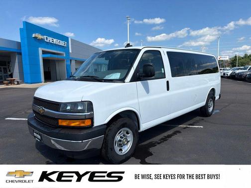 Summit White 2025 Chevrolet Express 3500 RWD 3500 Extended Wheelbase LT