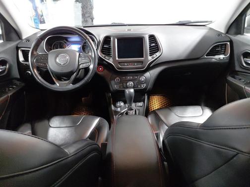 2021 Jeep Cherokee Trailhawk