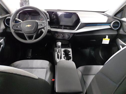 Sterling Gray Metallic 2026 Chevrolet Trax LS