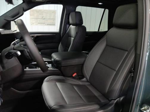 2025 Chevrolet Tahoe 4WD Z71