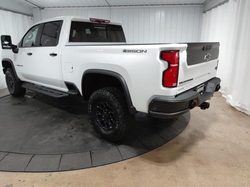 2026 Chevrolet Silverado 2500 Crew Cab, Standard Bed, XR2, 4WD