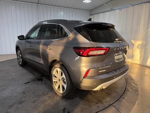 2025 Ford Escape Platinum