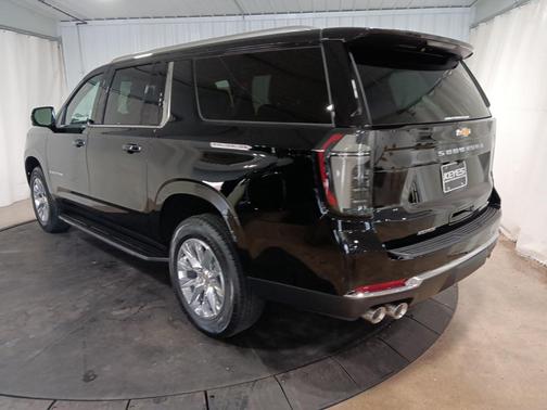 2025 Chevrolet Suburban Premier