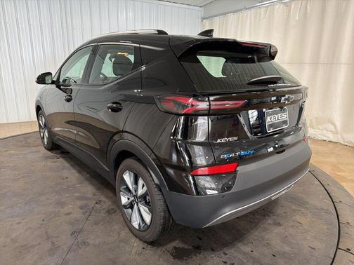 2023 Chevrolet Bolt EUV FWD LT