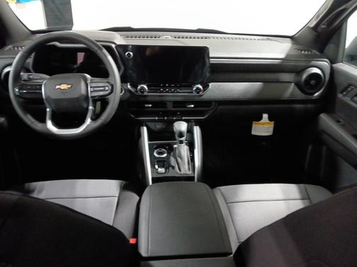 2025 Chevrolet Colorado WT