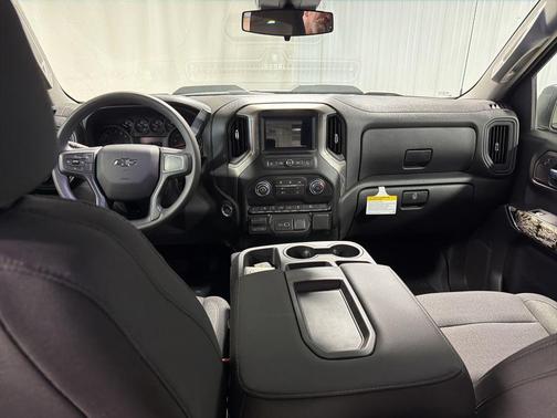 White Sands 2026 Chevrolet Silverado 1500 Custom Trail Boss