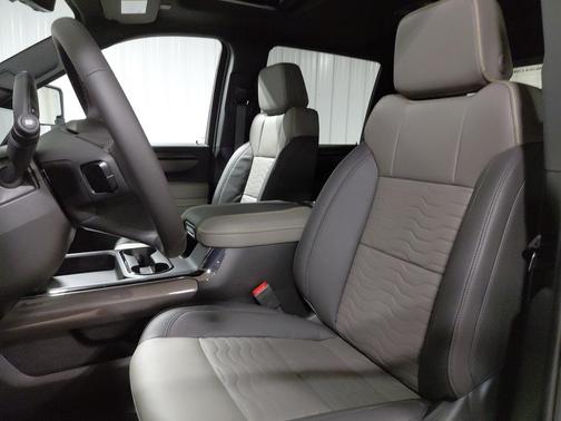 2026 Chevrolet Silverado 2500 Crew Cab, Standard Bed, XR2, 4WD