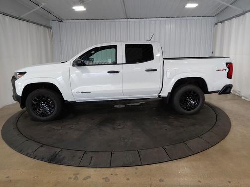 2025 Chevrolet Colorado WT