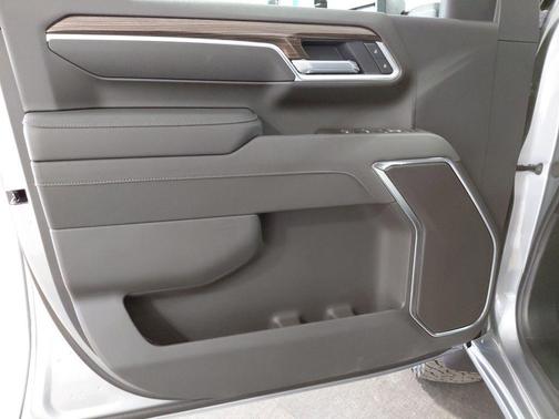 Sterling Gray Metallic 2026 Chevrolet Silverado 3500 LT
