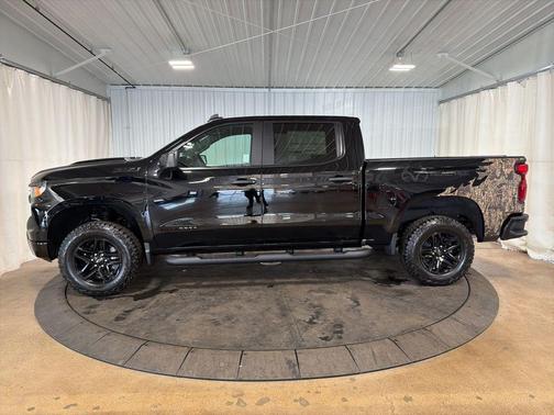 Black 2026 Chevrolet Silverado 1500 Custom Trail Boss
