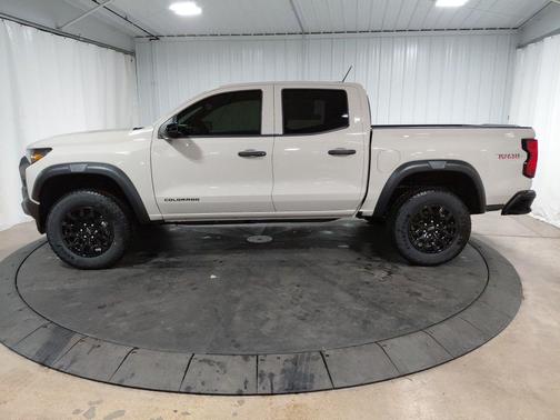 White Sands 2026 Chevrolet Colorado Trail Boss