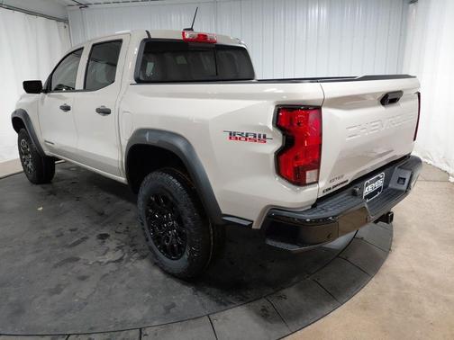 White Sands 2026 Chevrolet Colorado Trail Boss