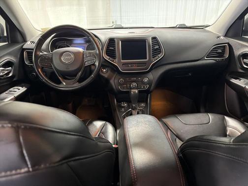 Bright White Clearcoat 2020 Jeep Cherokee Trailhawk