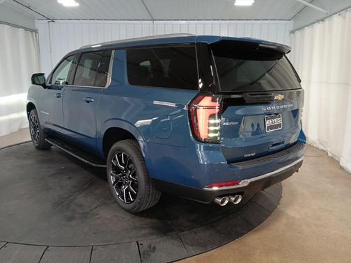 2025 Chevrolet Suburban Premier