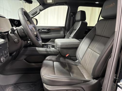 2025 Chevrolet Tahoe 4WD High Country