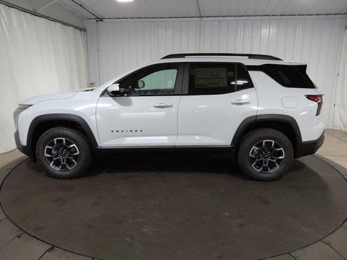 Polar White Tricoat 2026 Chevrolet Equinox AWD ACTIV