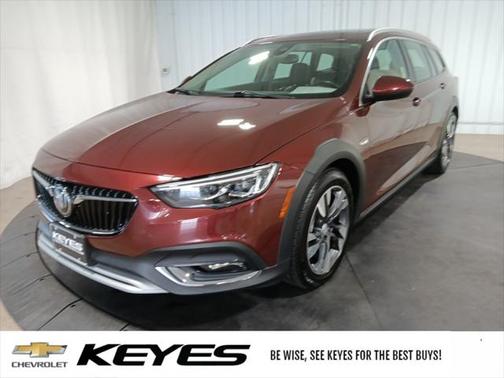 2018 Buick Regal TourX Essence