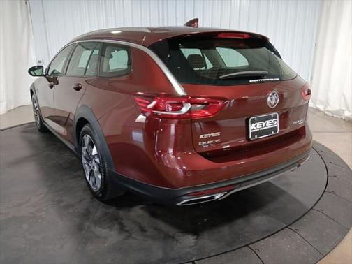 2018 Buick Regal TourX Essence