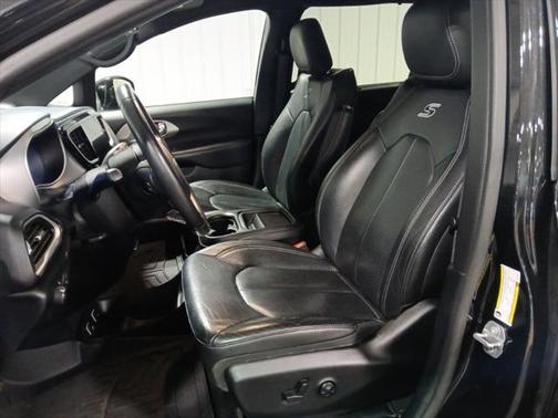 2020 Chrysler Pacifica Hybrid Touring L