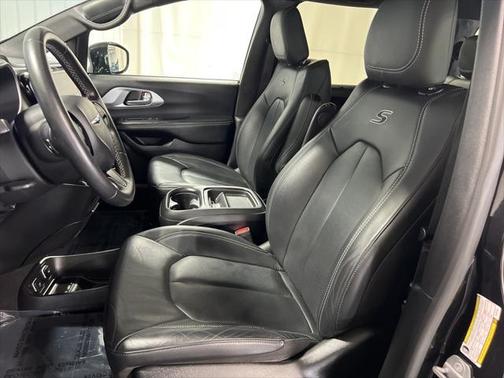 2020 Chrysler Pacifica Hybrid Touring L