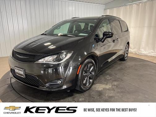 2020 Chrysler Pacifica Hybrid Touring L