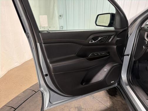 2023 GMC Acadia AWD AT4