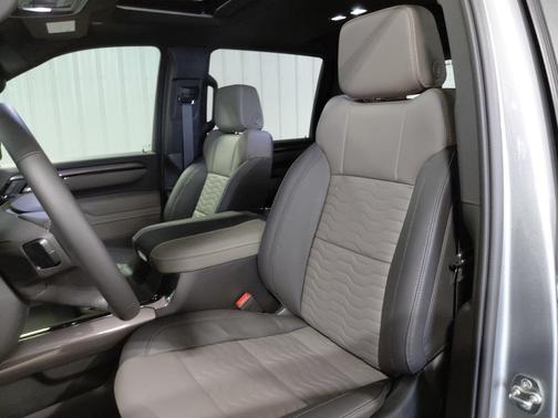 2026 Chevrolet Silverado 2500 Crew Cab, Standard Bed, XR2, 4WD