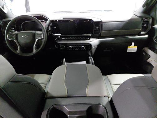 2026 Chevrolet Silverado 2500 Crew Cab, Standard Bed, XR2, 4WD