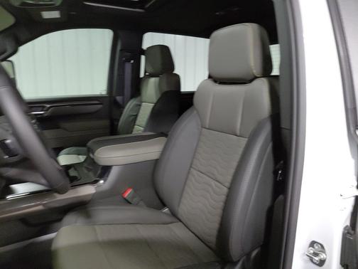 2026 Chevrolet Silverado 2500 Crew Cab, Standard Bed, XR2, 4WD