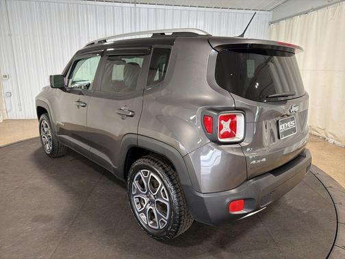 Granite Crystal Metallic Clearcoat 2017 Jeep Renegade Limited
