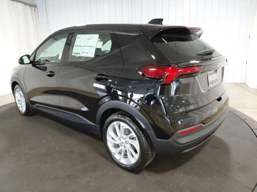 Mosaic Black Metallic 2027 Chevrolet Bolt LT FWD