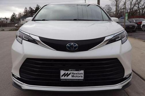 2021 Toyota Sienna XLE