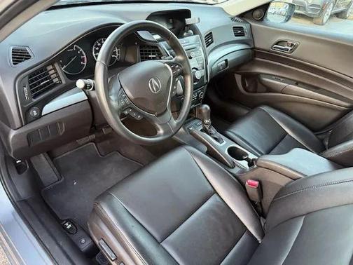 2017 Acura ILX