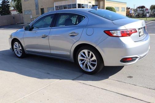 2017 Acura ILX w/AcuraWatch Plus