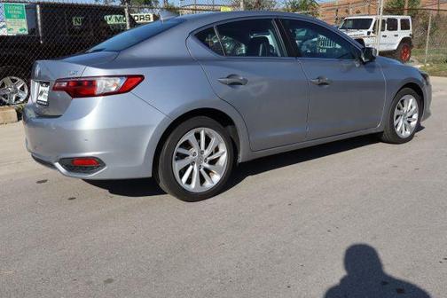 2017 Acura ILX w/AcuraWatch Plus