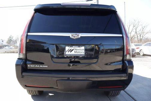 2016 Cadillac Escalade Luxury