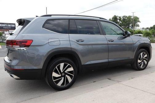 2024 Volkswagen Atlas 2.0T SE