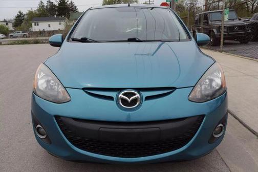 2011 Mazda Mazda2 Touring
